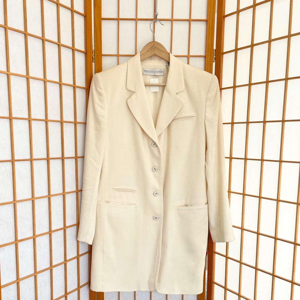 • vintage cream long blazer •